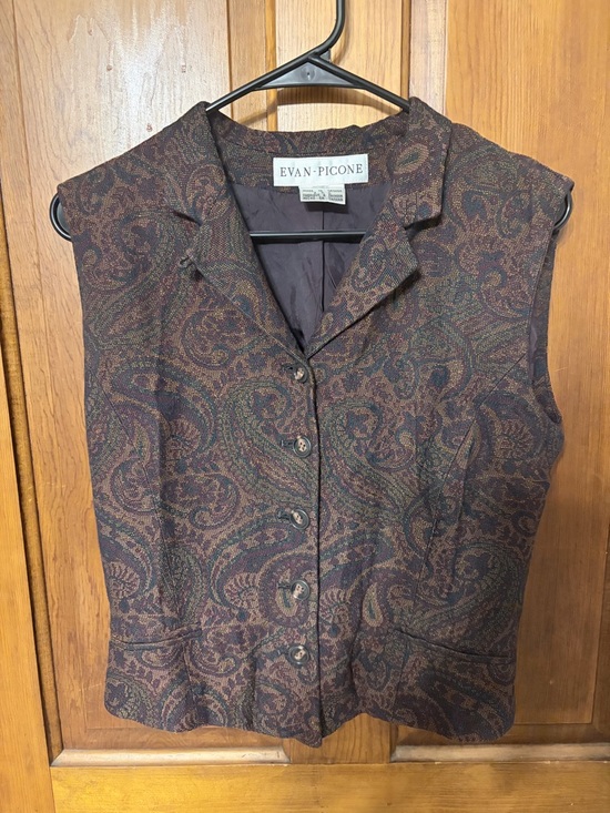 Evan Picone Tops - Vintage Evan Picone Paisley Button-Front Vest in Burgundy and Navy
